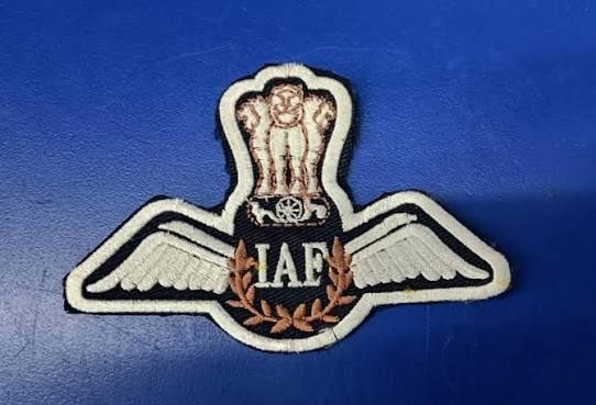 Indian Air Force Badge - Design 23 - Polished Gold finish, Defence by Metal Badges